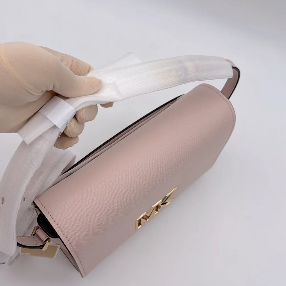 MICHAEL MICHAEL KORS Mimi Medium Leather Messenger Crossbody Bag Powder Blush